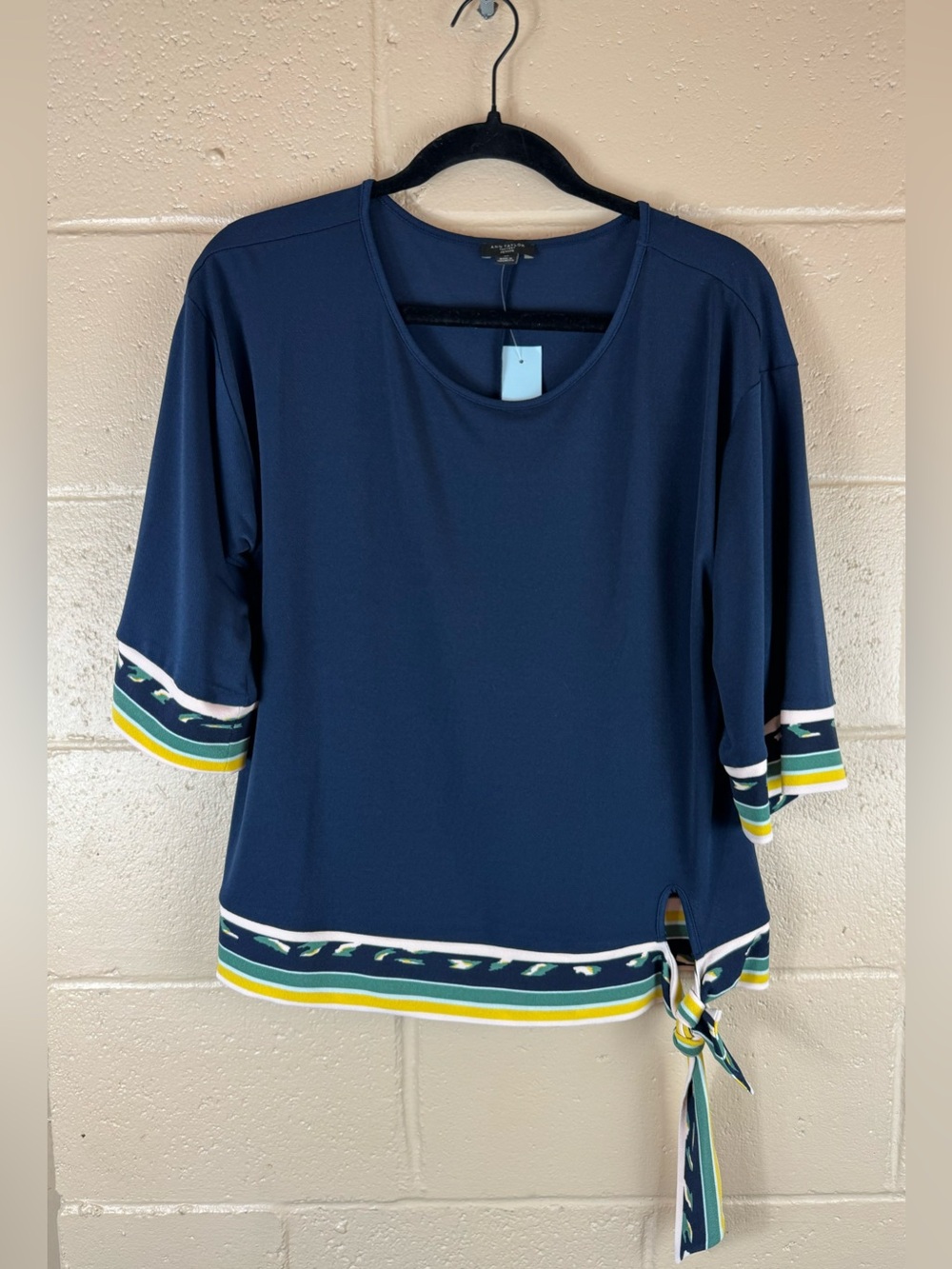Ann Taylor Factory Navy Contrast Trim Blouse in Size Medium Petite, NWT D62